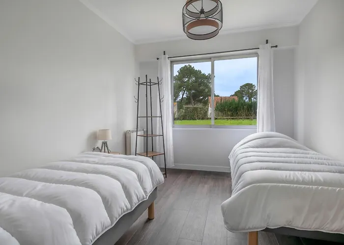 Pour 4 - Centre - 500m De La